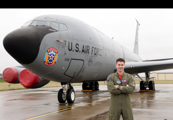 Following in his father’s flightpath: KC-135 navigator, pilot son continue 100th ARW heritage