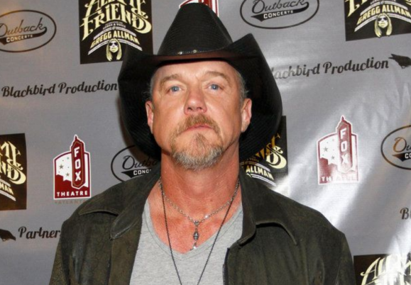 Trace Adkins to perform at Fort Drum
