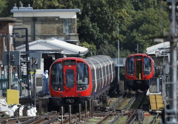 Manhunt on after homemade bomb wounds 22 on London subway