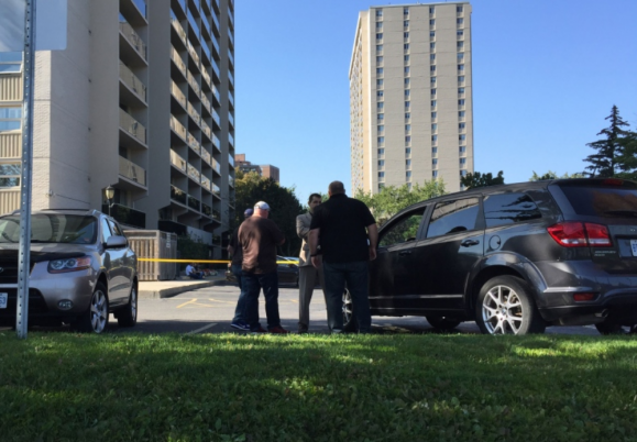 Woman charged after boy dies in hot car in Toronto