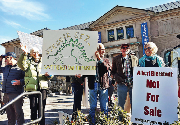 At protest, some in community stand behind Berkshire Museum